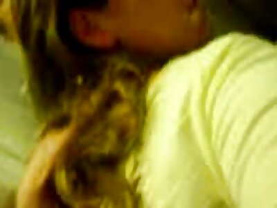 La clipuri porno cu mature dracu Glamcore cu o brunetă arătosă