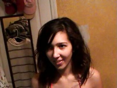 Dracului ocazional cu o frumusețe clipuri sex adolescentă cu părul negru